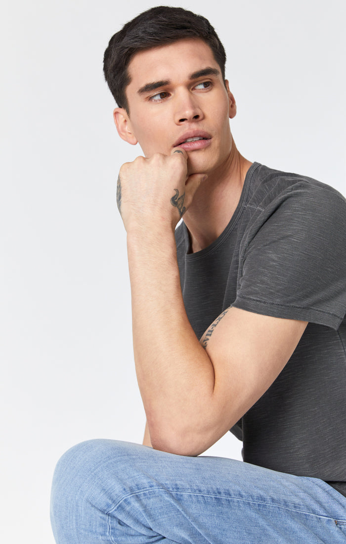 JAKE SLIM LEG IN LIGHT INDIGO WILLIAMSBURG - Mavi Jeans